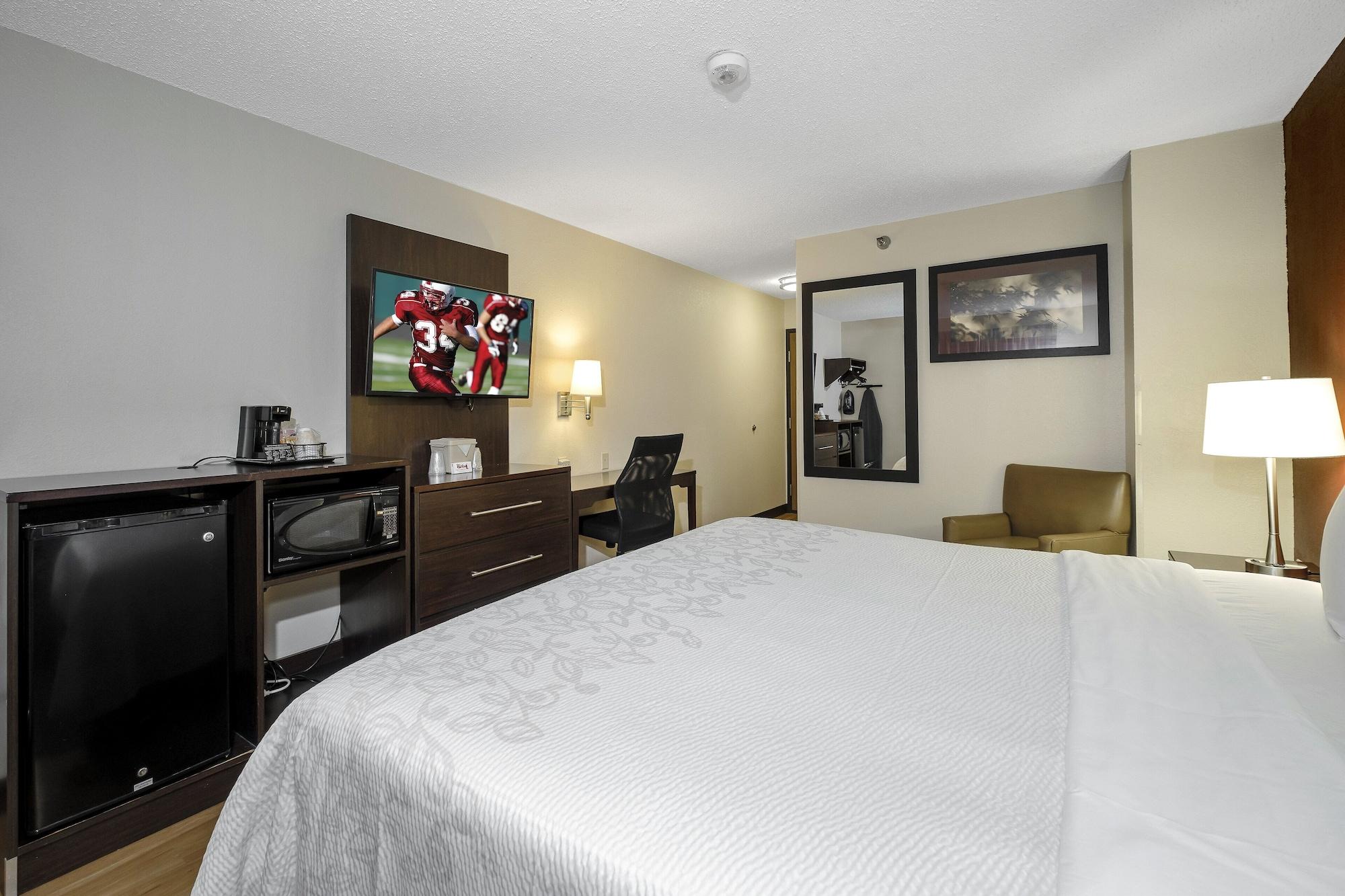 Red Roof Inn Plus+ & Suites Malone Zewnętrze zdjęcie