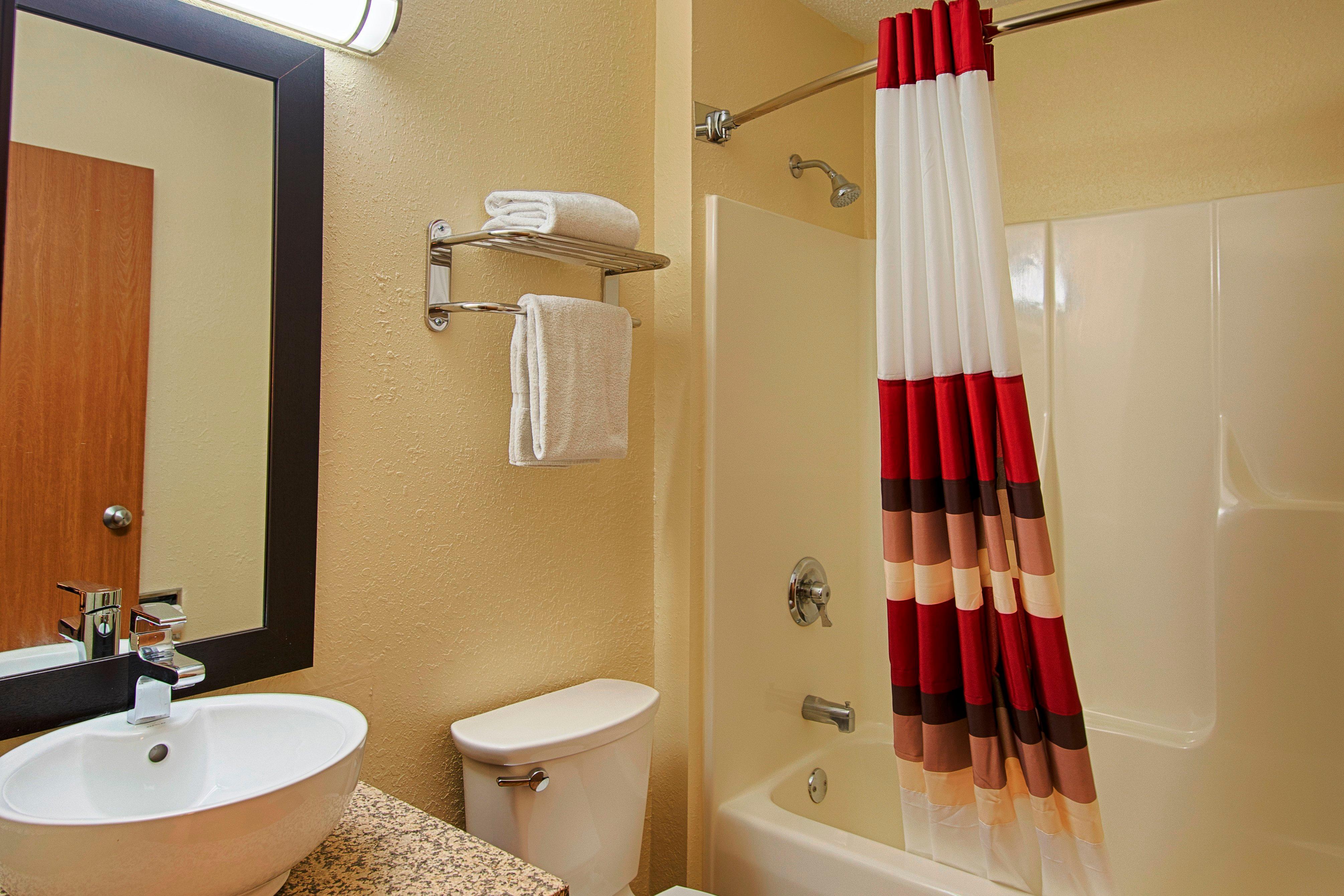Red Roof Inn Plus+ & Suites Malone Zewnętrze zdjęcie