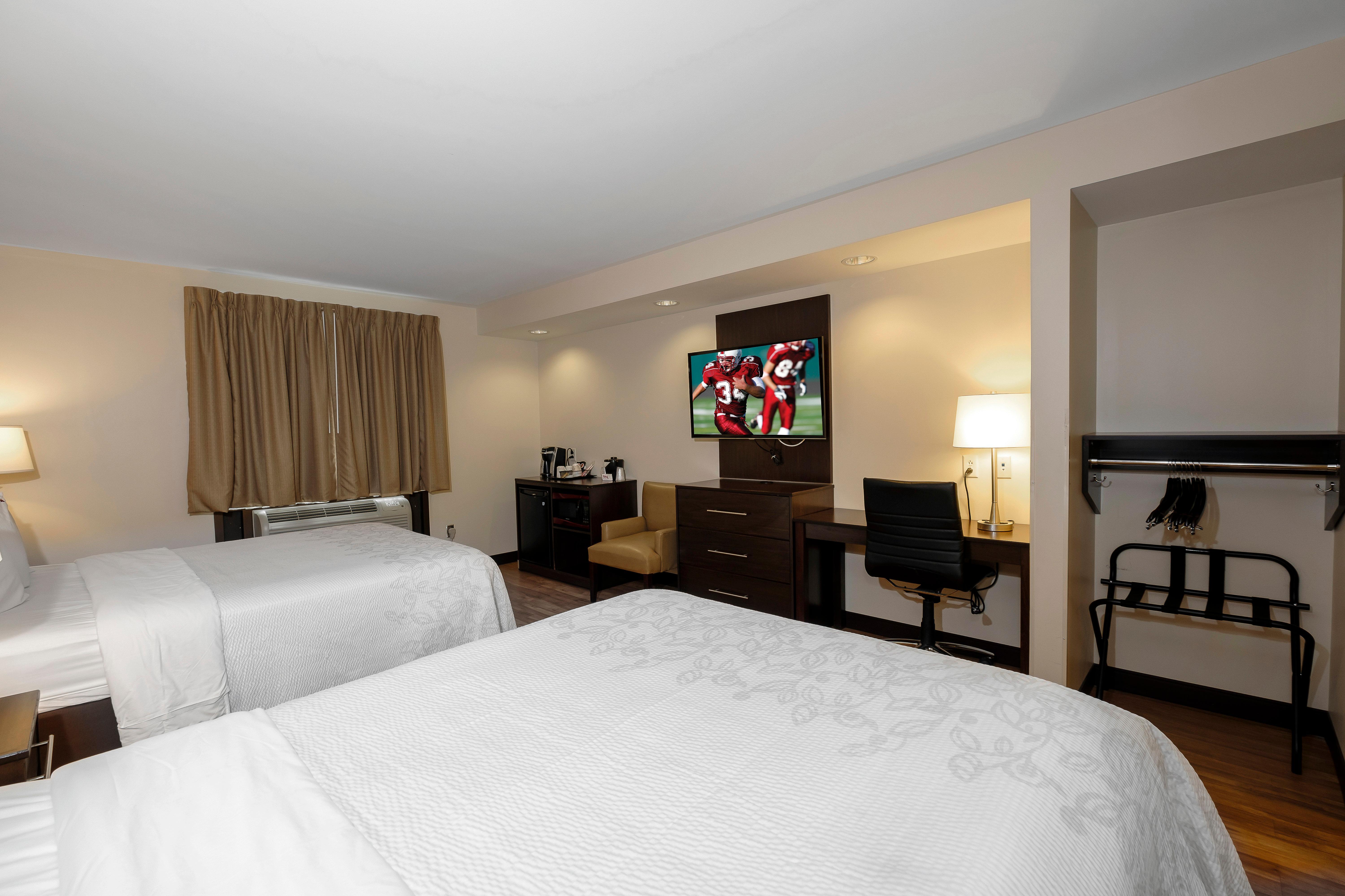 Red Roof Inn Plus+ & Suites Malone Zewnętrze zdjęcie