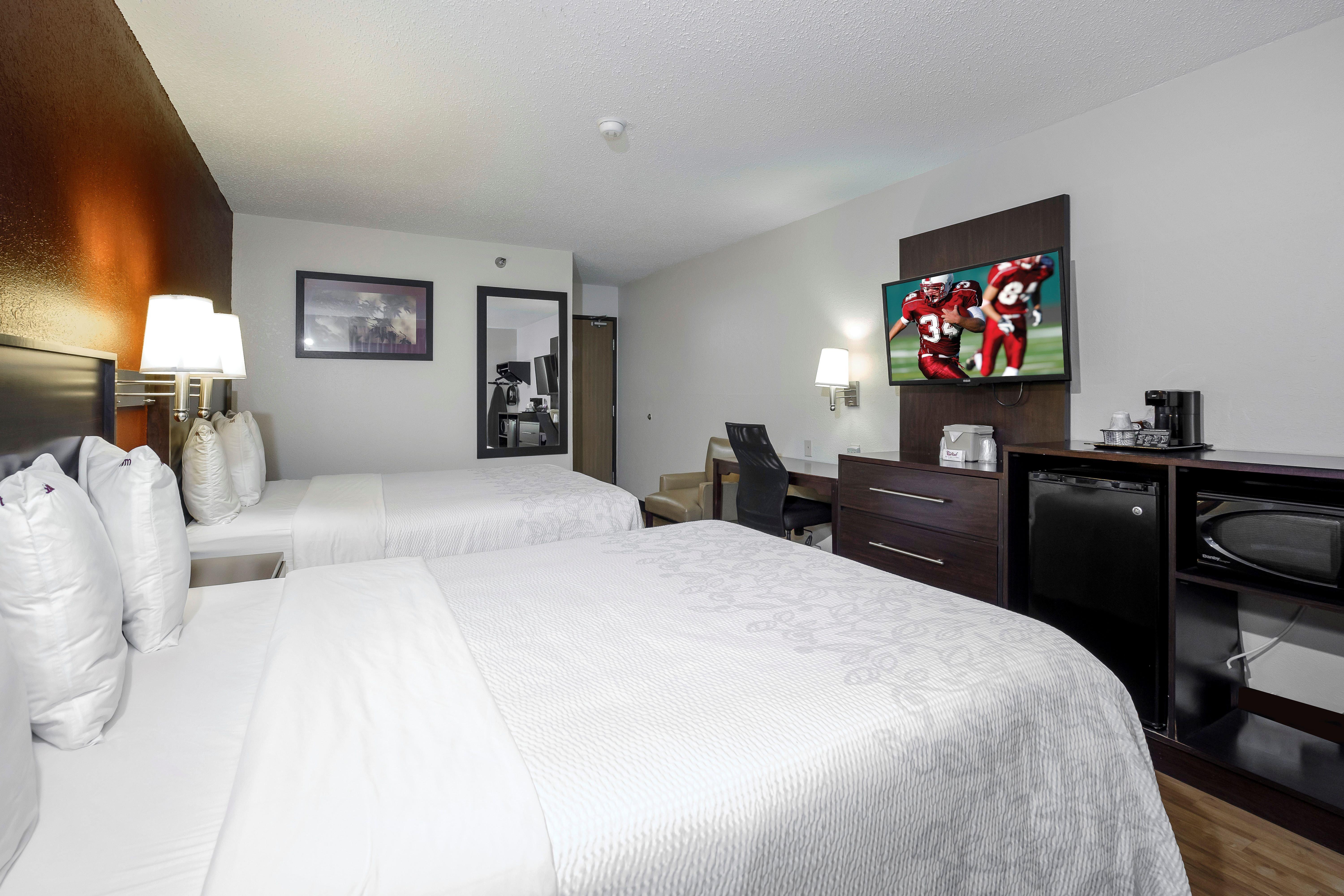 Red Roof Inn Plus+ & Suites Malone Zewnętrze zdjęcie
