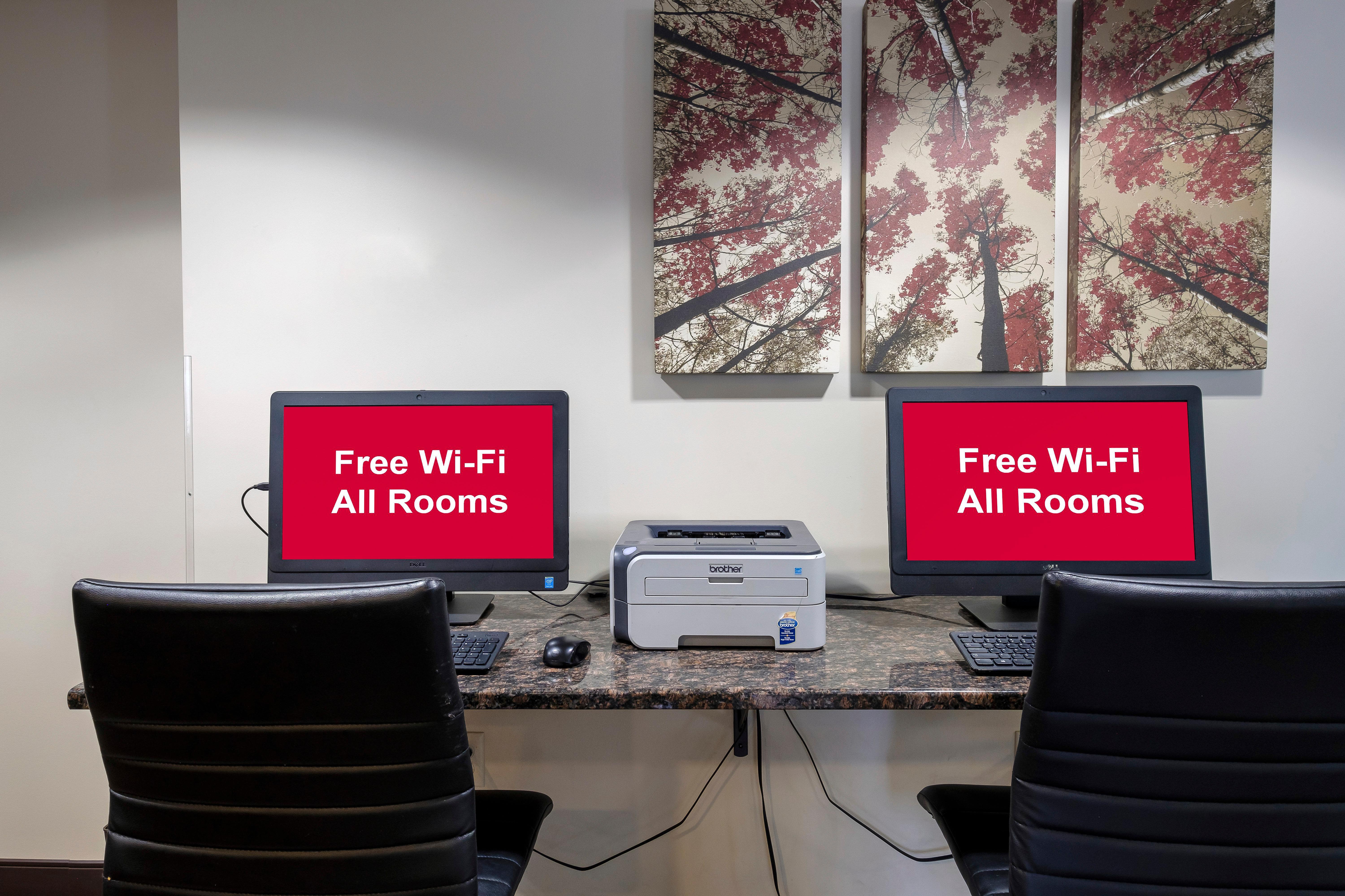 Red Roof Inn Plus+ & Suites Malone Zewnętrze zdjęcie