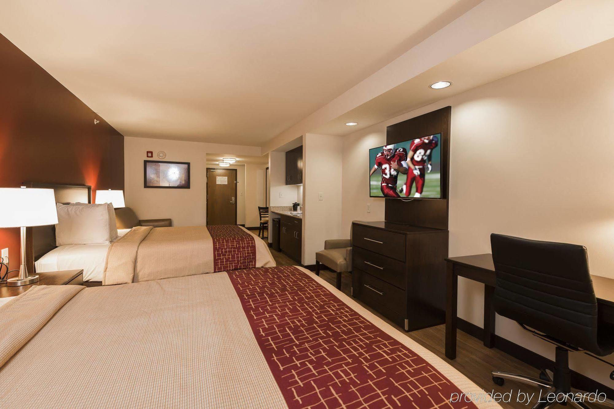 Red Roof Inn Plus+ & Suites Malone Zewnętrze zdjęcie